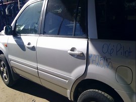 2006 HONDA PILOT, SILVER, EX MODEL, 3.5L, AT, FWD.  A25195